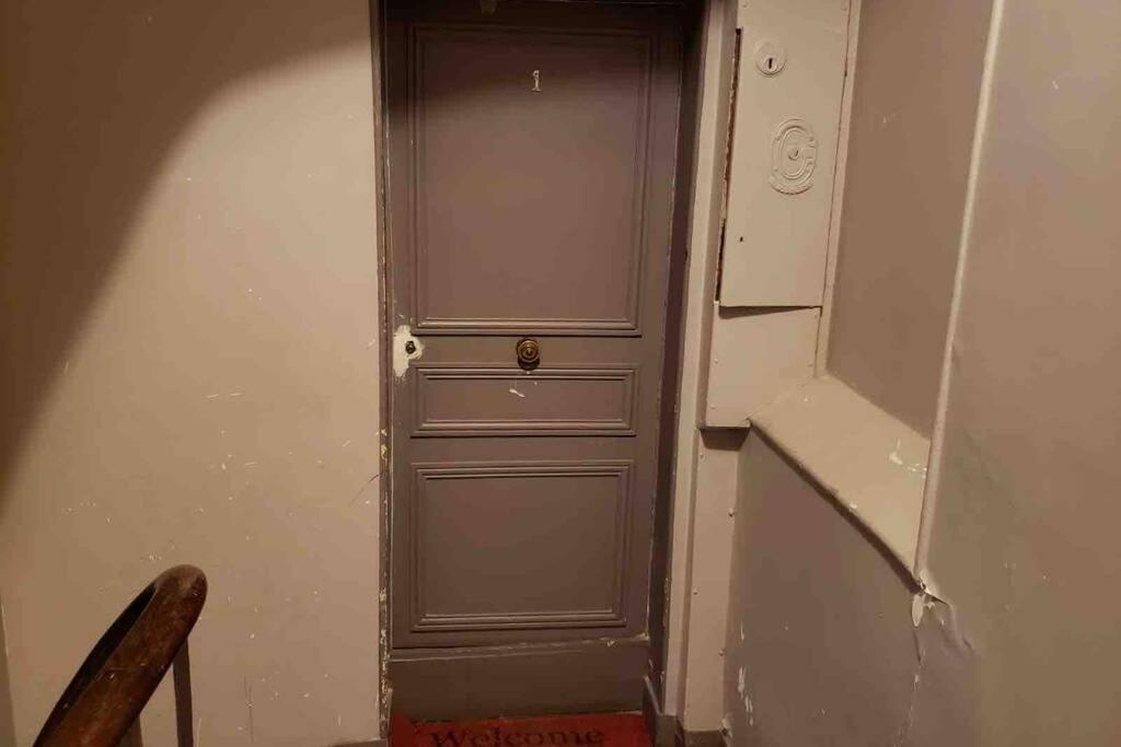 Appartamento Charming Saint Germain Pres Rue De Ciseaux Parigi